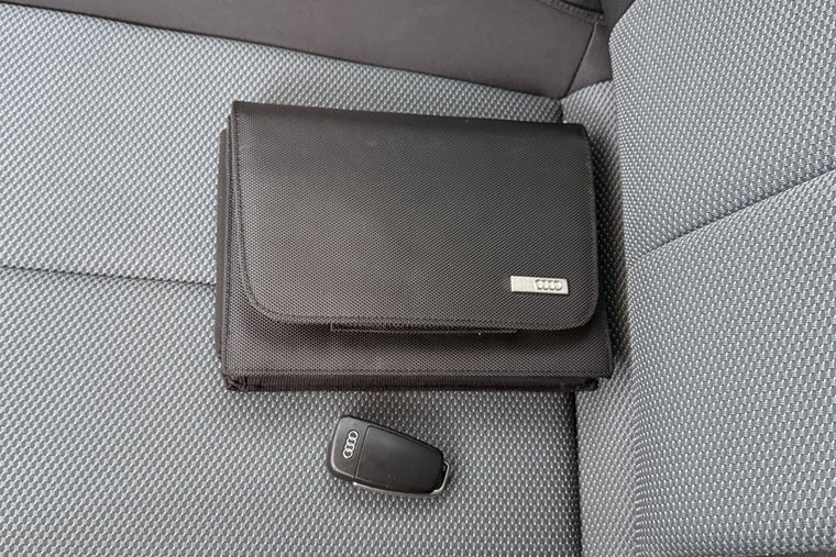 Vehicle Image 27