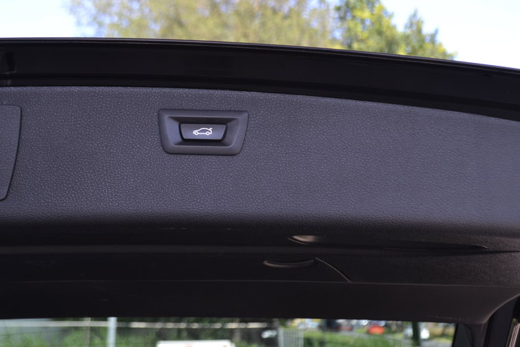 Vehicle Image 26