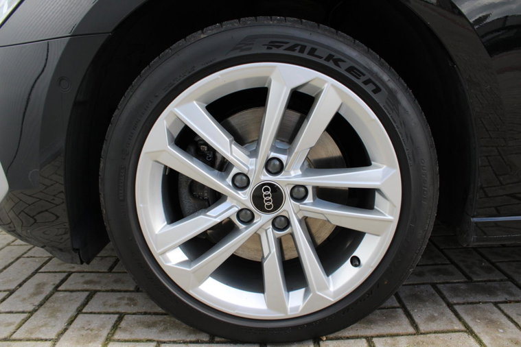 Vehicle Image 31