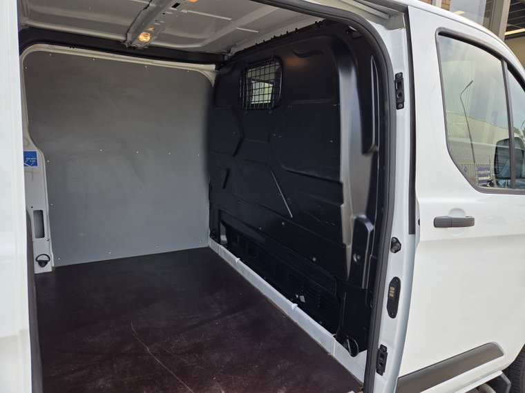 Vehicle Image 31