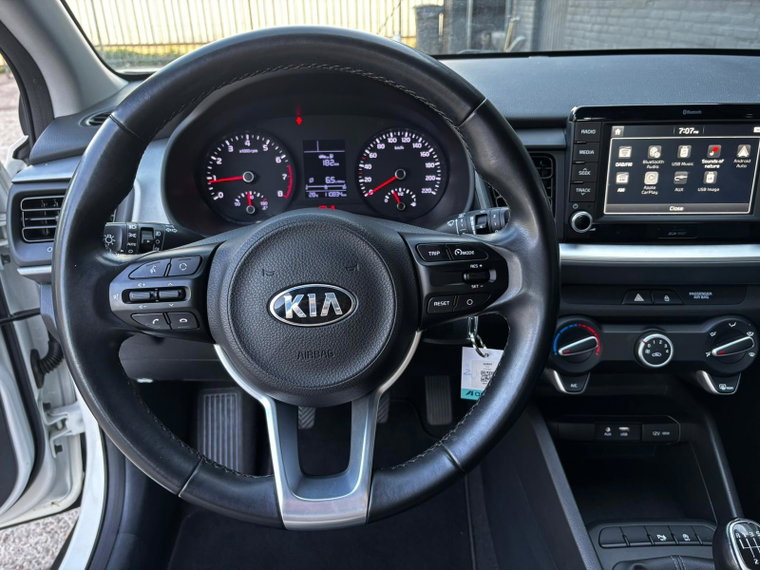 Vehicle Image 26