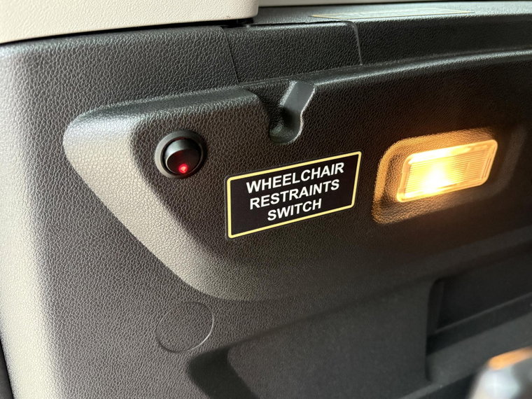 Vehicle Image 11
