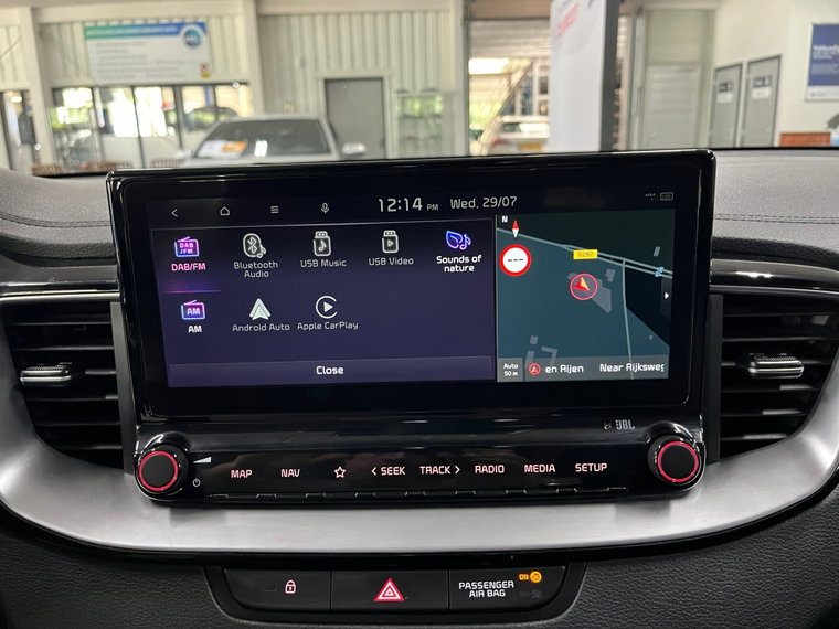Vehicle Image 35