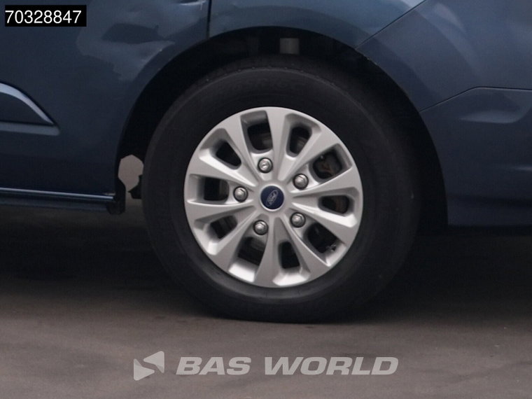 Vehicle Image 38