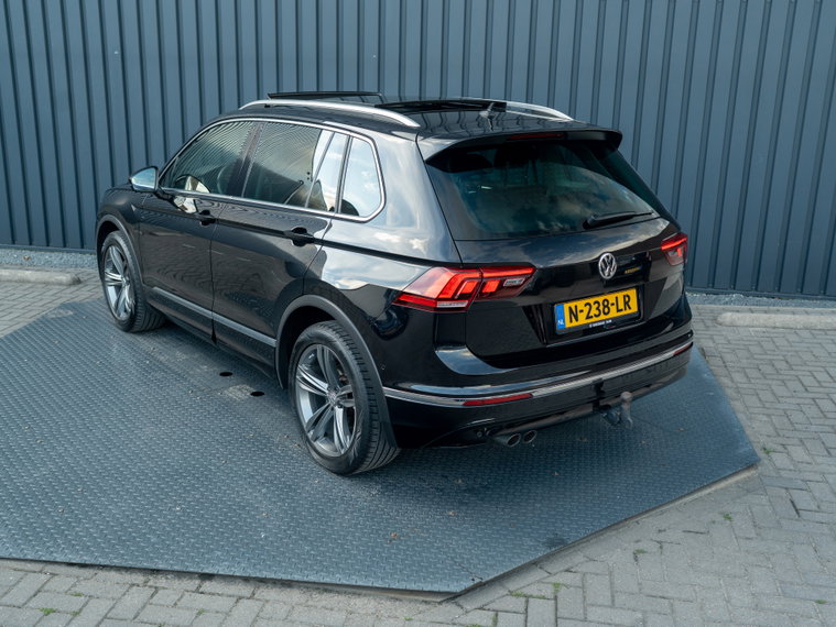 Vehicle Image 48
