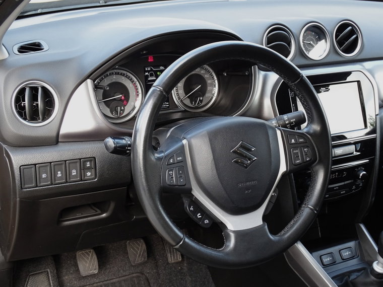Vehicle Image 10