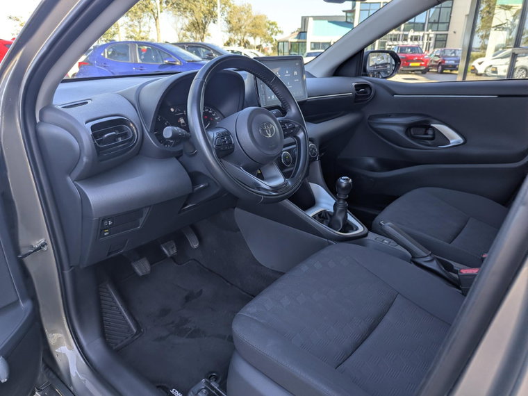 Vehicle Image 18
