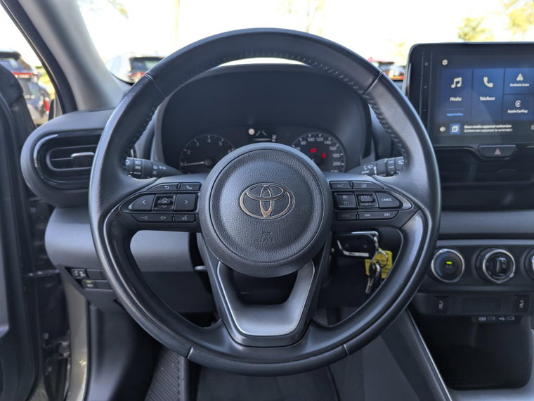 Vehicle Image 21
