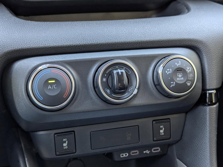 Vehicle Image 29
