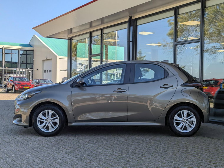 Vehicle Image 8