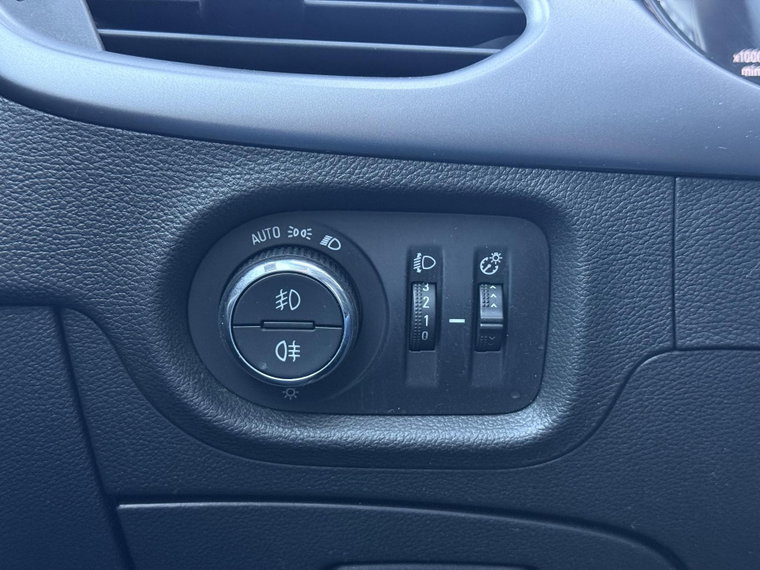 Vehicle Image 27