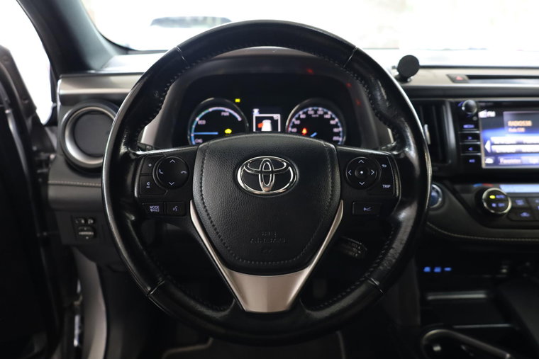 Vehicle Image 17
