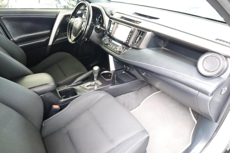 Vehicle Image 35