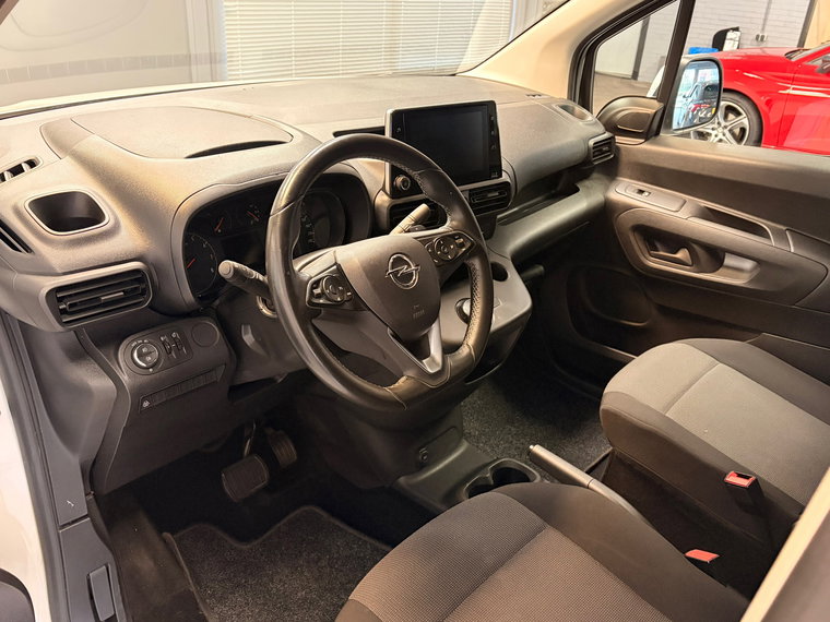 Vehicle Image 41