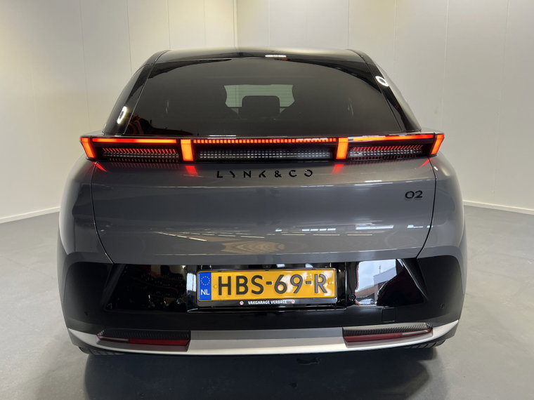 Vehicle Image 14