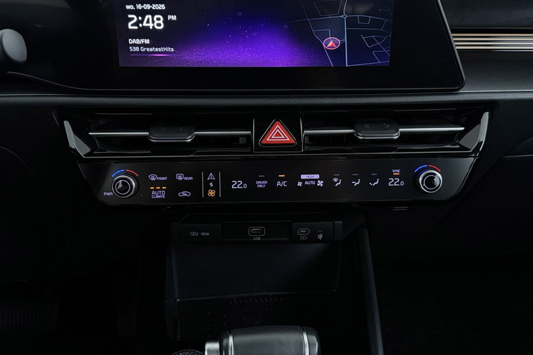 Vehicle Image 28