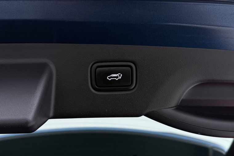 Vehicle Image 38