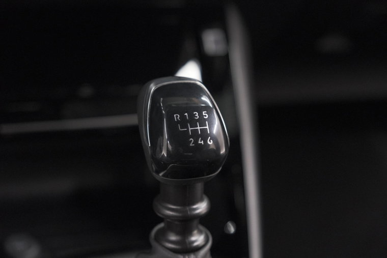 Vehicle Image 38
