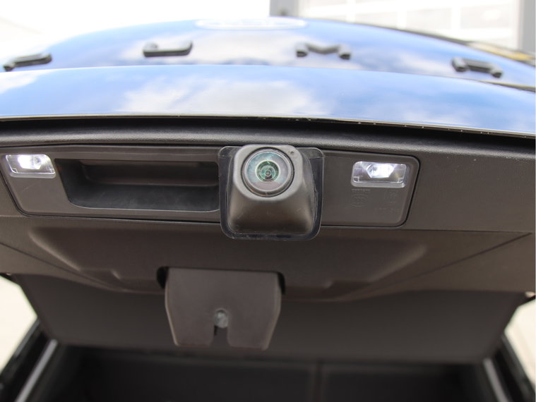 Vehicle Image 40