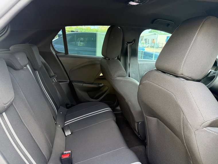 Vehicle Image 22