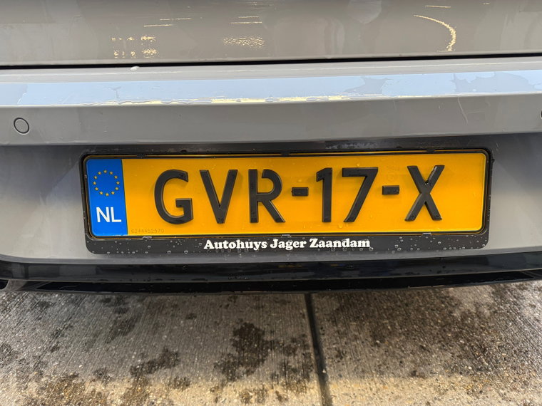 Vehicle Image 19
