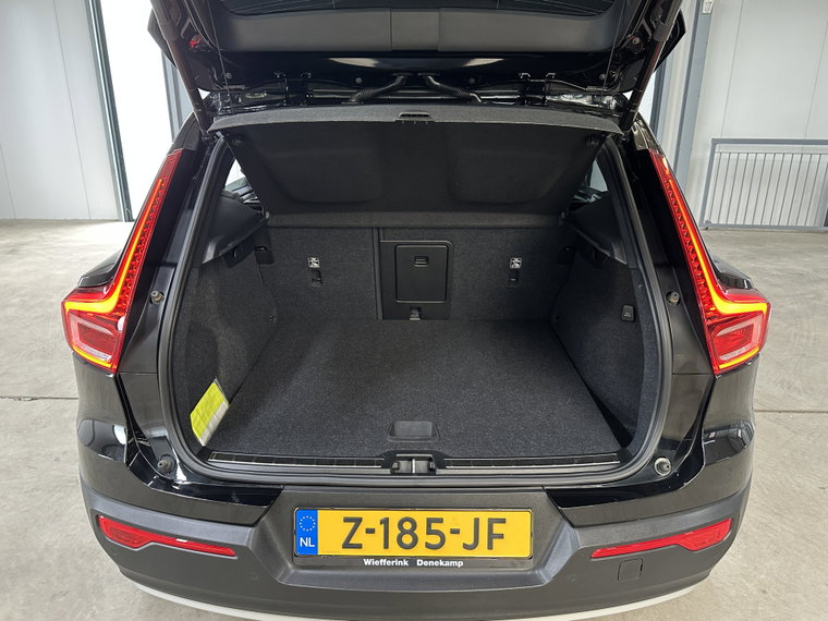 Vehicle Image 28
