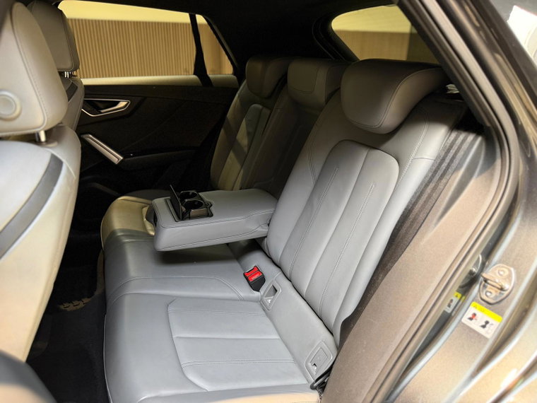 Vehicle Image 35