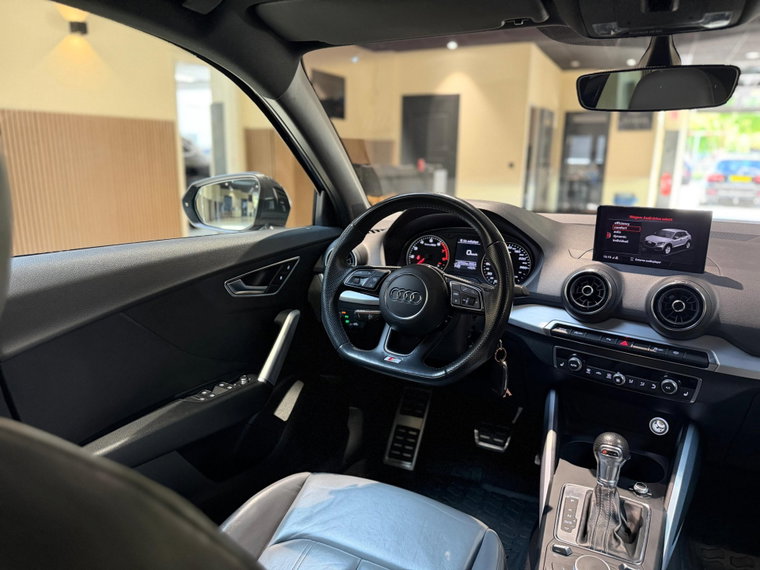 Vehicle Image 36