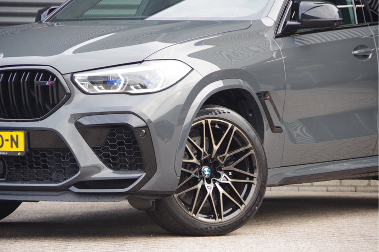 Vehicle Image 60