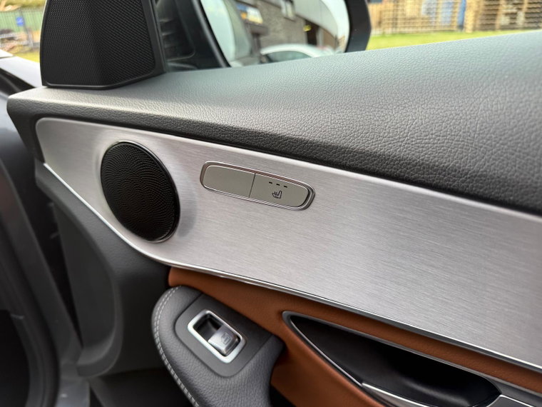 Vehicle Image 37