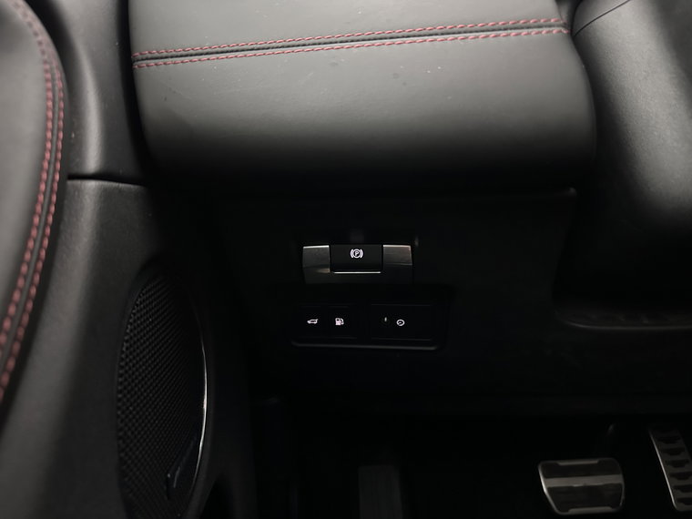 Vehicle Image 23