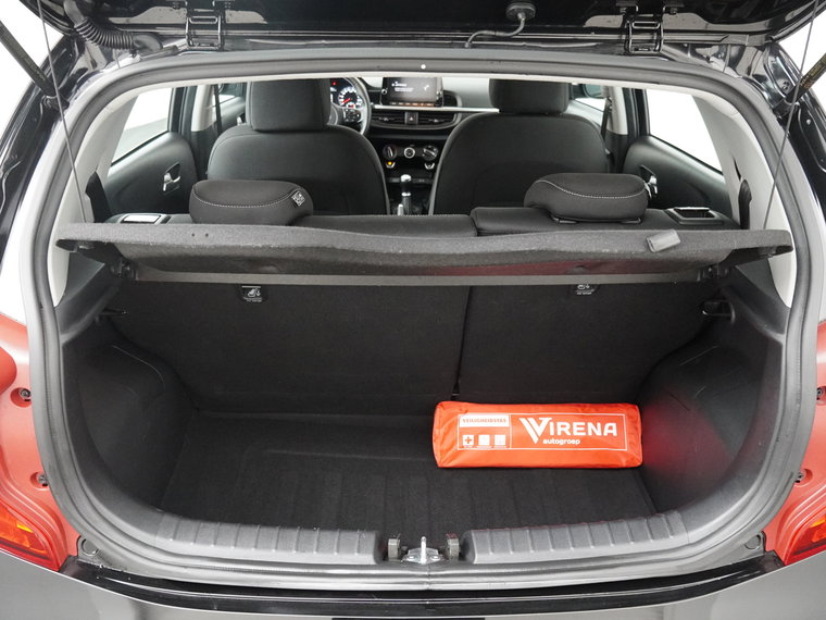 Vehicle Image 35