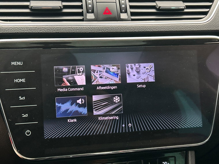 Vehicle Image 38