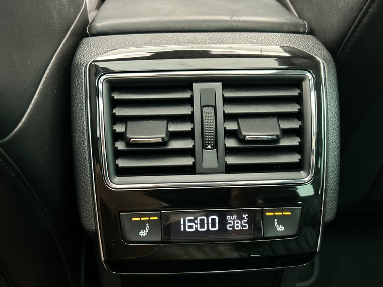 Vehicle Image 39