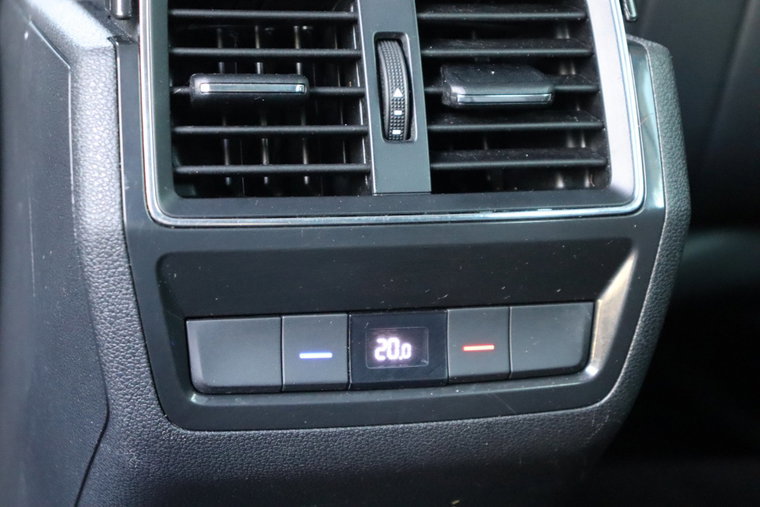 Vehicle Image 27