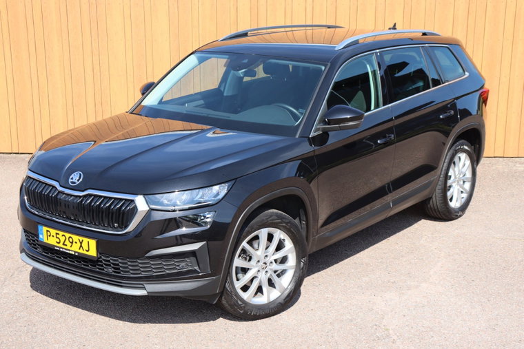 Vehicle Image 6