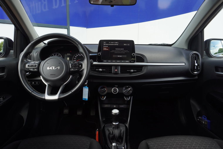 Vehicle Image 16