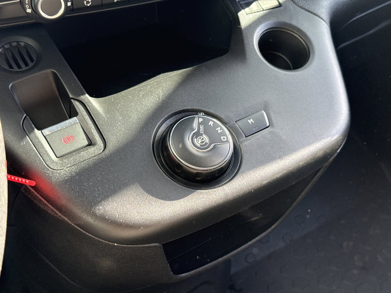 Vehicle Image 23
