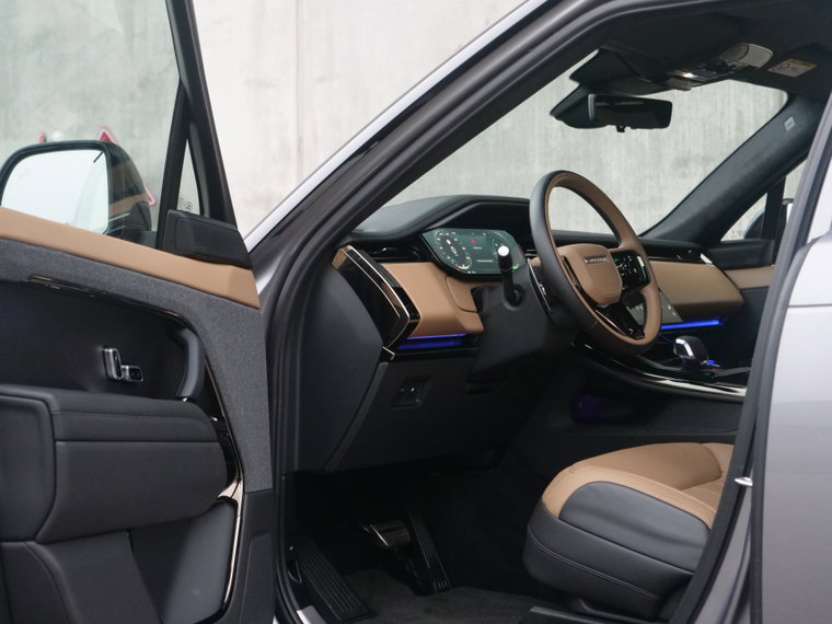 Vehicle Image 19