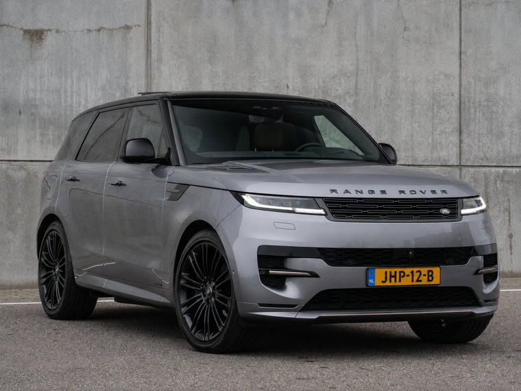 Vehicle Image 10
