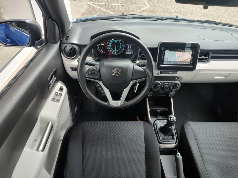 Vehicle Image 12
