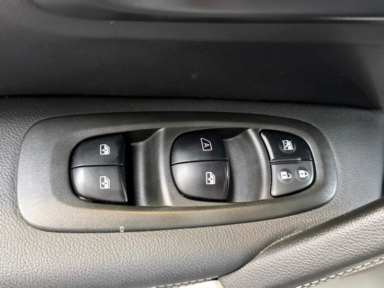 Vehicle Image 27