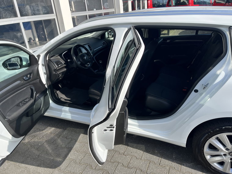 Vehicle Image 33