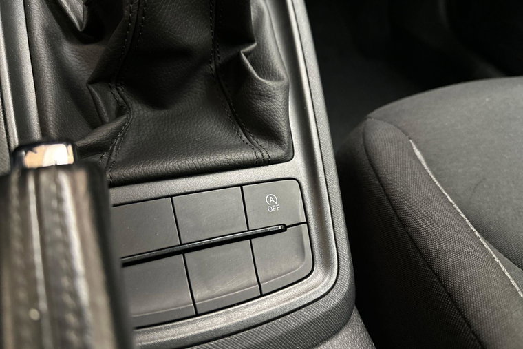 Vehicle Image 27