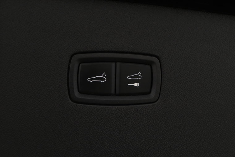 Vehicle Image 56