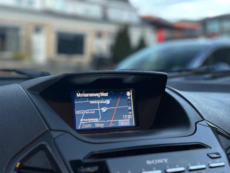 Vehicle Image 26