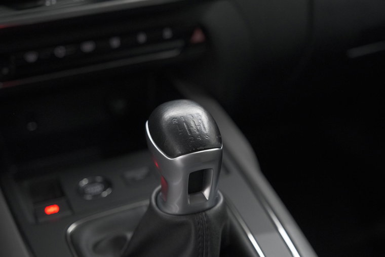 Vehicle Image 28