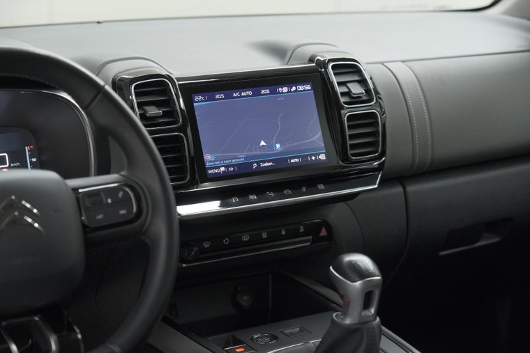 Vehicle Image 33