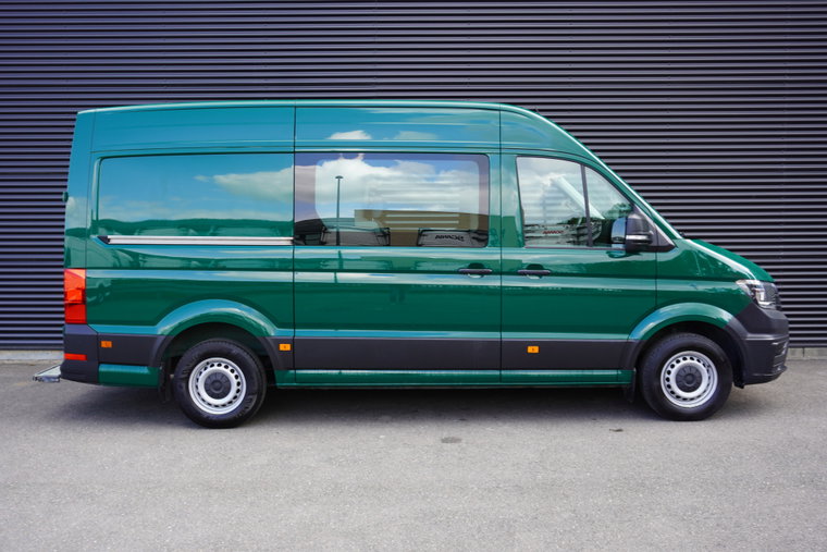 Vehicle Image 7