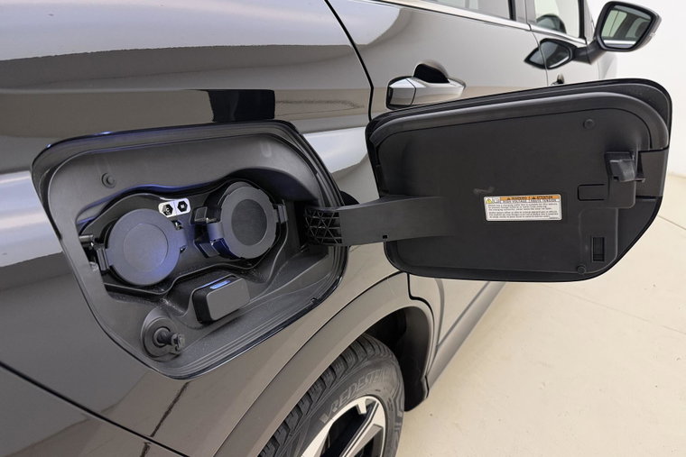 Vehicle Image 20